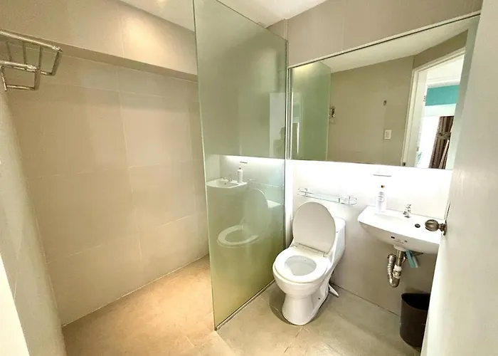 Cozy 2br In Bgc Victoria Manila