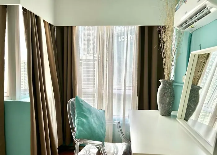 Cozy 2br In Bgc Victoria Manila