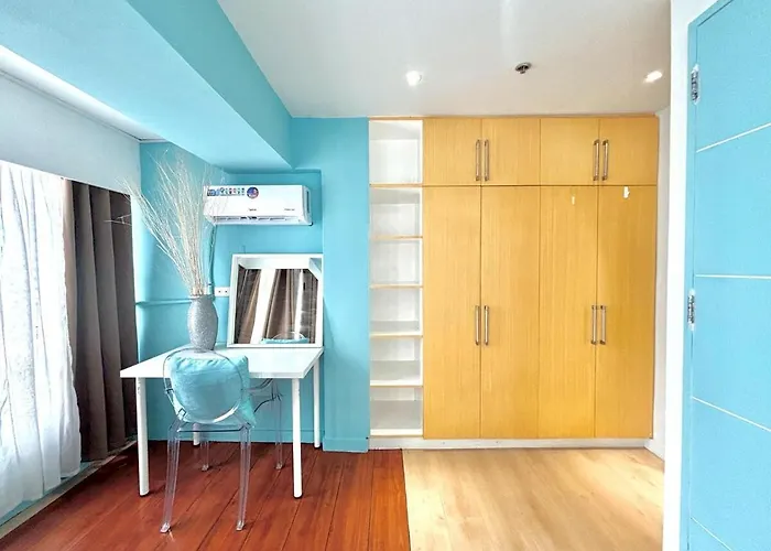Cozy 2br In Bgc Victoria