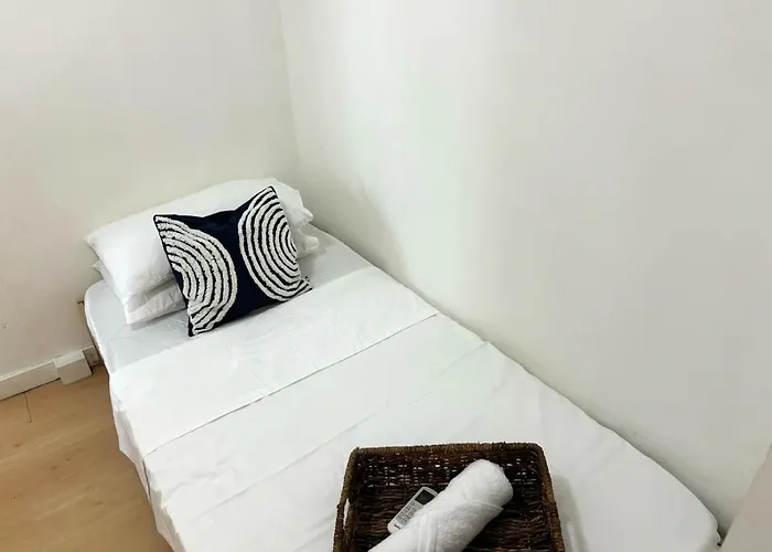 Cozy 2br In Bgc Victoria Apartamento Manila