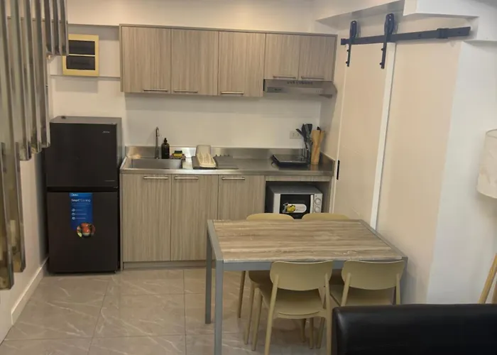 Cozy 2br In Bgc Victoria Apartamento